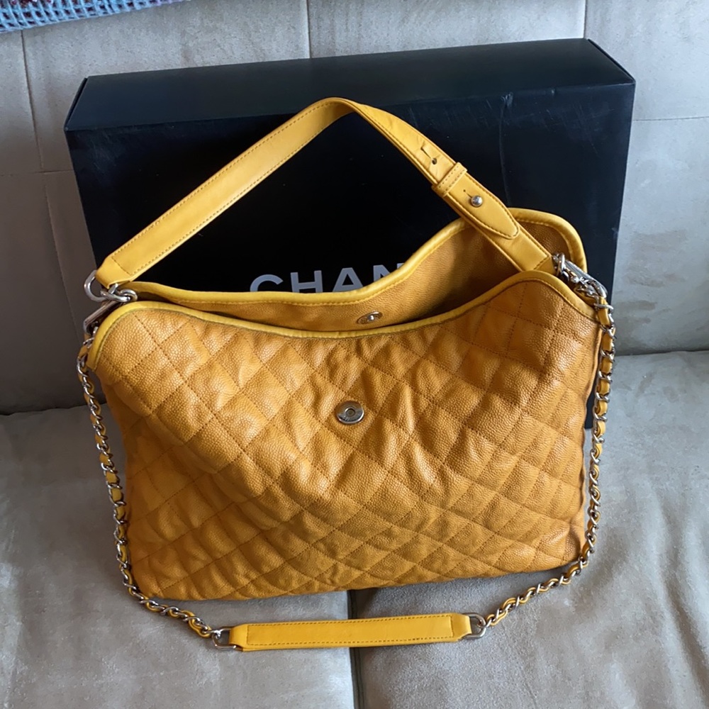 CHANEL French Riviera Yellow Hobo with Box! - Picture 2 of 8